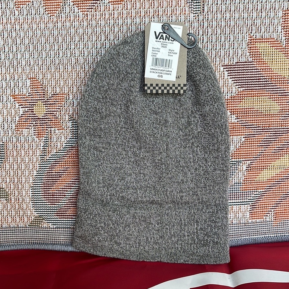 Vans Men’s - Women’s VNOA7UDFGRH
STACKTON STRIPE
OS Beanie - Picture 5 of 16